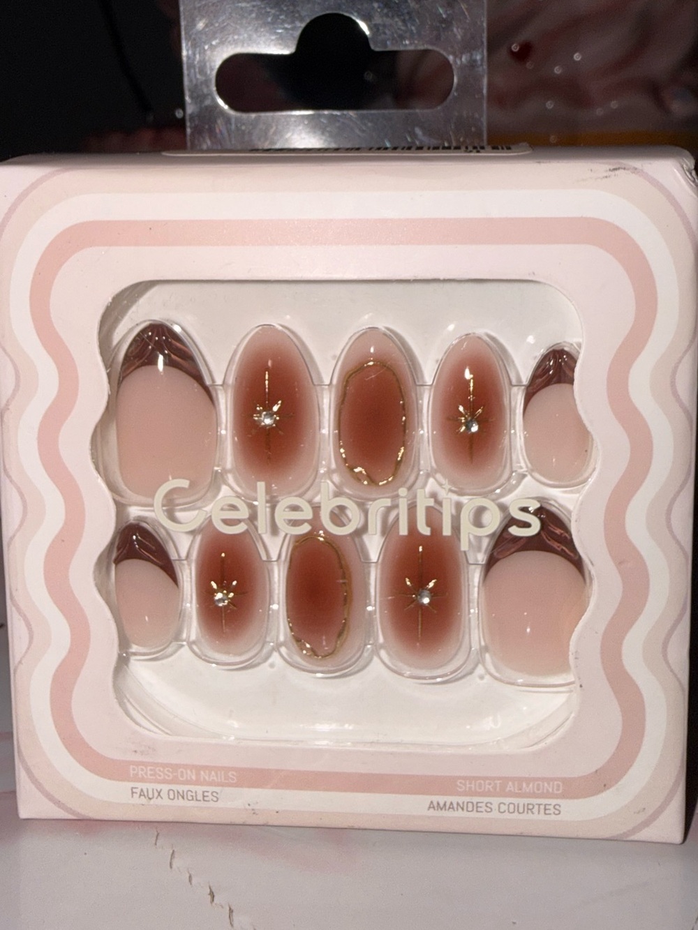 Celebritips Short Almond Press-On Nails in Nude & Brown Ombre - Picture 7 of 11